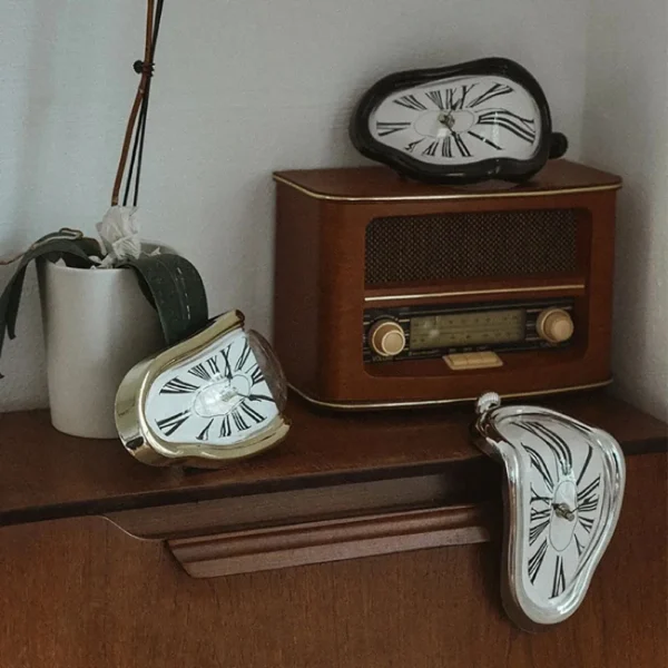 Vintage Silver Twisted Melting Clock - Image 4